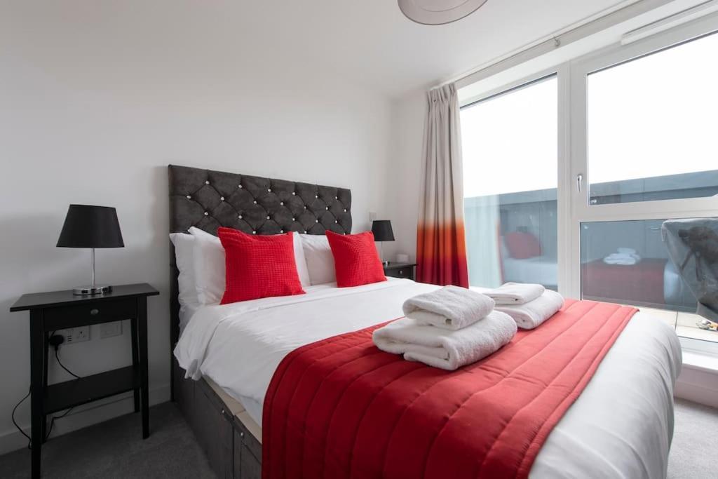 Finsbury Park Penthouse: Luxe Living Apartament *